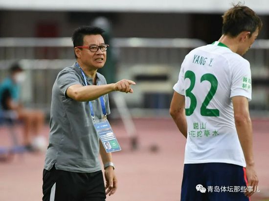 但秦海璐现实中不敢这样，笑说：“这么大 秦海璐自曝叛逆青春往事 董子健戏里戏外反差大 2013-07-24 电影《青春派》在今年电影频道传媒大奖上获得了最佳影片和最佳男主角两个重量级奖项，影片在业内的口碑也非常好。